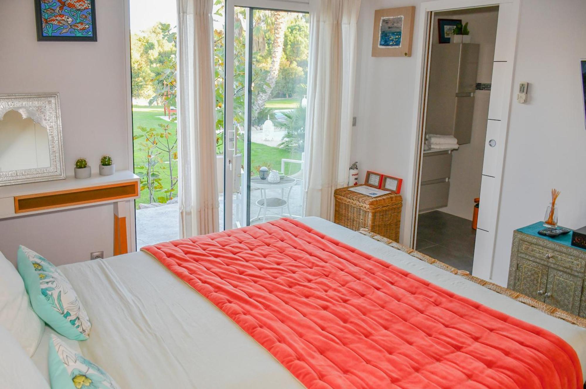ペルピニャン Escapades Lointaines Bed & Breakfast エクステリア 写真